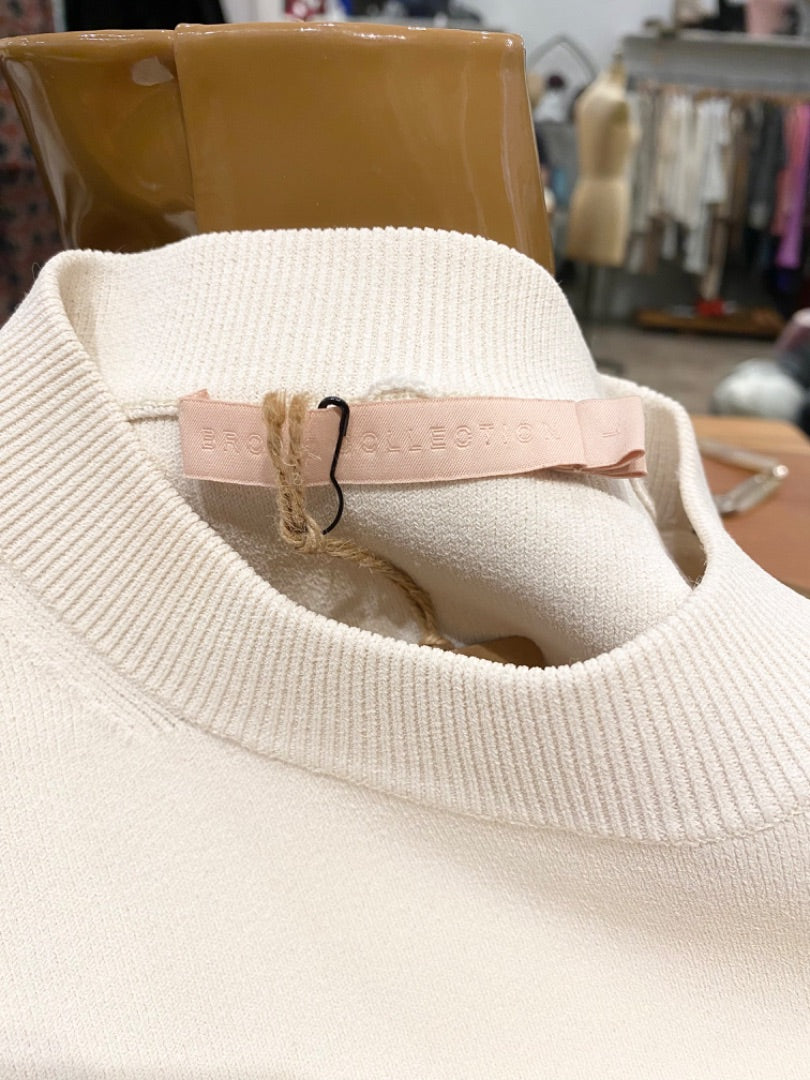 Brook Collection Cream Sweater, Large