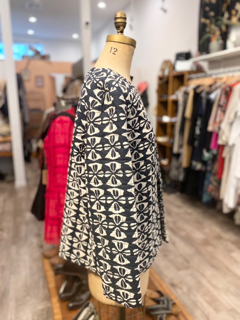 Mary McFadden Navy/Cream Print Jacket, XL